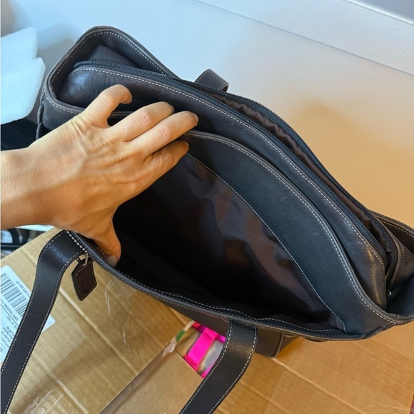 Coach Vintage Hampton Chocolate Brown Leather Laptop Shoulder Bag - Picture 10 of 15